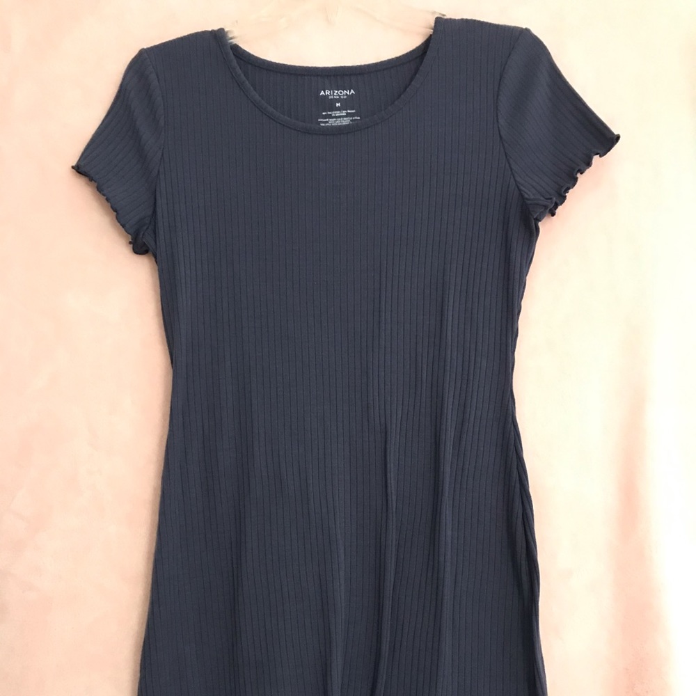Arozona ruffle hem sleeve bodycon/ t-shirt dress